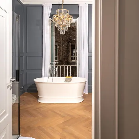 Sjr - N9 Vatican Luxury Design